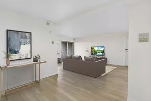 400 Narragansett Pkwy, Warwick, RI 02888 - Photo 4