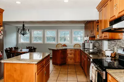 16 Ward Avenue, Middletown, RI 02842 - Photo 12