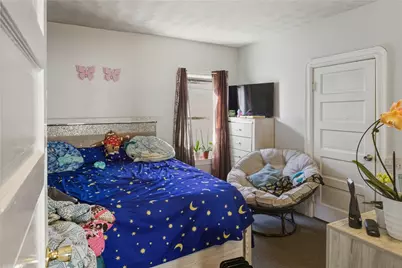 60 Hendricks Street, Central Falls, RI 02863 - Photo 12