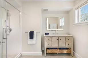 20 E East Bowery St, Newport, RI 02840 - Photo 16