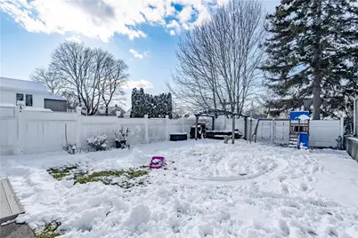 727 Mendon Road, Woonsocket, RI 02895 - Photo 44