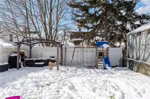 727 Mendon Rd, Woonsocket, RI 02895 - Photo 42