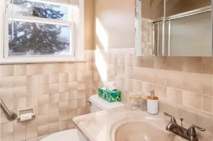 727 Mendon Rd, Woonsocket, RI 02895 - Photo 22