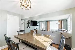 727 Mendon Rd, Woonsocket, RI 02895 - Photo 6