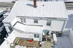 727 Mendon Rd, Woonsocket, RI 02895 - Photo 38