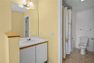 1029 Boston Neck Rd, Narragansett, RI 02882 - Photo 24