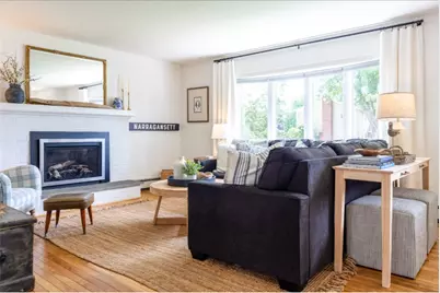 11 Hillview Drive, Narragansett, RI 02882 - Photo 6