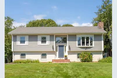 11 Hillview Drive, Narragansett, RI 02882 - Photo 1