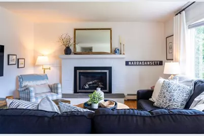 11 Hillview Drive, Narragansett, RI 02882 - Photo 4