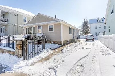 275 Columbus Avenue, Pawtucket, RI 02861 - Photo 18