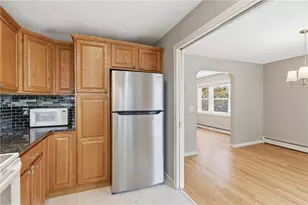 51 Arbor Dr, Providence, RI 02908 - Photo 8