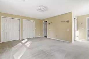 51 Arbor Dr, Providence, RI 02908 - Photo 12