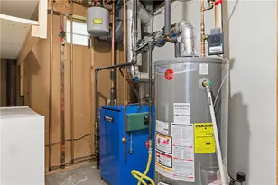 51 Arbor Dr, Providence, RI 02908 - Photo 22