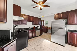 202 Rochambeau Ave, Providence, RI 02906 - Photo 4