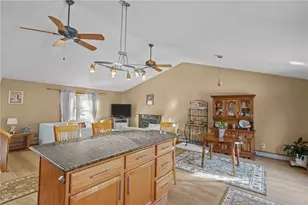 2 Sturbridge Ave, Smithfield, RI 02828 - Photo 6