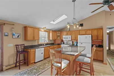 2 Sturbridge Avenue, Smithfield, RI 02828 - Photo 8