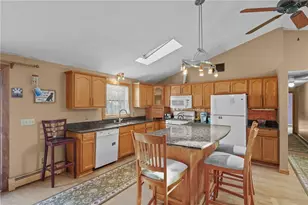 2 Sturbridge Ave, Smithfield, RI 02828 - Photo 8