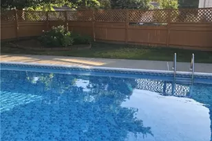 2 Sturbridge Ave, Smithfield, RI 02828 - Photo 4