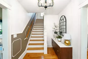 821 Post Rd, Warwick, RI 02888 - Photo 4