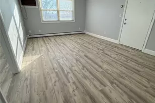 61 Esten Ave, Pawtucket, RI 02860 - Photo 8