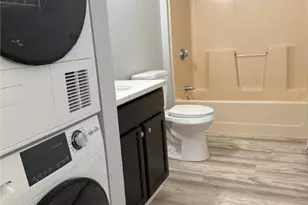 61 Esten Ave, Pawtucket, RI 02860 - Photo 14