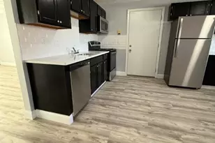 61 Esten Ave, Pawtucket, RI 02860 - Photo 2