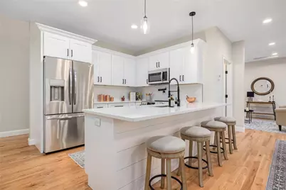 2907 Post Road #2, Warwick, RI 02886 - Photo 6