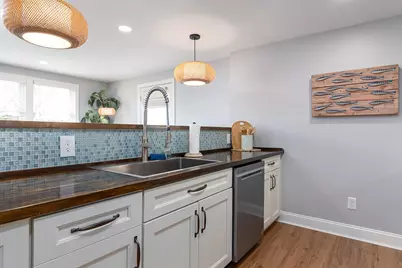 28 Palm Beach Avenue, Narragansett, RI 02882 - Photo 18