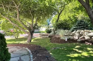 28 Palm Beach Ave, Narragansett, RI 02882 - Photo 6