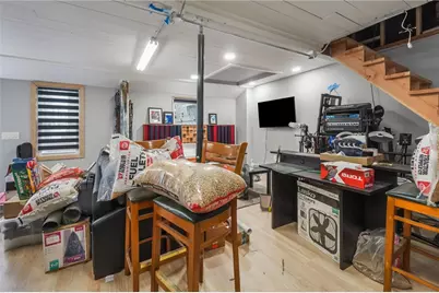 163 West Avenue, Pawtucket, RI 02860 - Photo 22