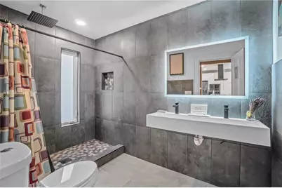 163 West Avenue, Pawtucket, RI 02860 - Photo 10