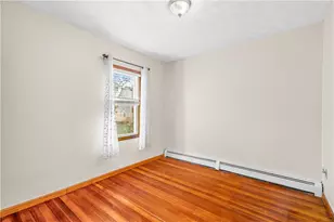 220 Bay View Ave, Cranston, RI 02905 - Photo 8