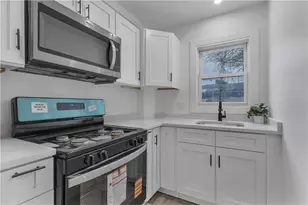 115 Campbell Ave, East Providence, RI 02916 - Photo 2