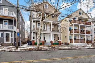 154 Oakland Ave, Providence, RI 02908 - Photo 2