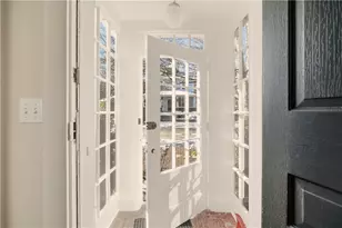 198 Gibbs Ave, Newport, RI 02840 - Photo 4