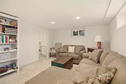 198 Gibbs Avenue, Newport, RI 02840 - Photo 42