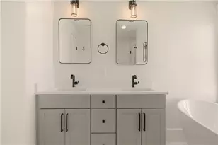 5 Dresser St, Newport, RI 02840 - Photo 24