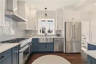 5 Dresser St, Newport, RI 02840 - Photo 14