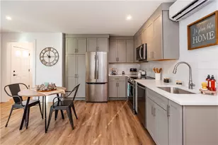 32 Exchange St, East Greenwich, RI 02818 - Photo 12