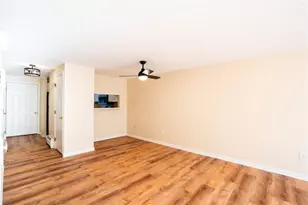 25 Sharon St, Cranston, RI 02910 - Photo 12