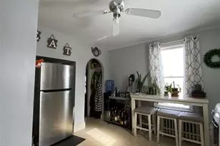 19 Vernon Ave, Newport, RI 02840 - Photo 10