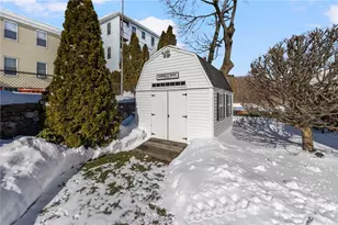 20 Gridley St, Providence, RI 02904 - Photo 42