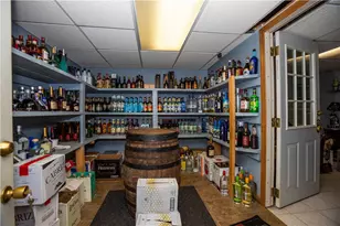 546 Lonsdale Ave, Central Falls, RI 02863 - Photo 18