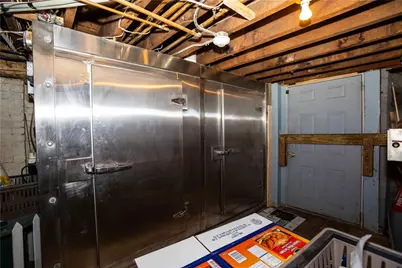 546 Lonsdale Avenue, Central Falls, RI 02863 - Photo 42