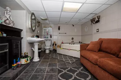 546 Lonsdale Avenue, Central Falls, RI 02863 - Photo 34