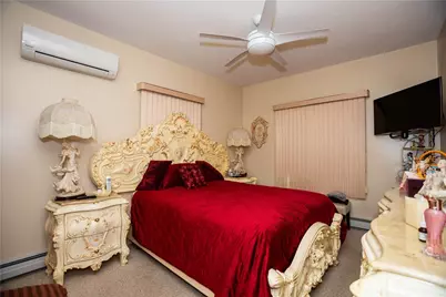 546 Lonsdale Avenue, Central Falls, RI 02863 - Photo 32