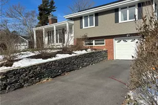 33 Orchard View Rd, Portsmouth, RI 02871 - Photo 2