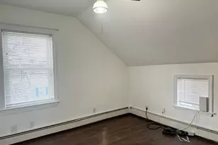 78 Memorial Dr, Pawtucket, RI 02860 - Photo 8