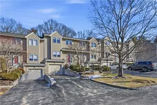 39 Waterview Dr, Smithfield, RI 02917 - Photo 2