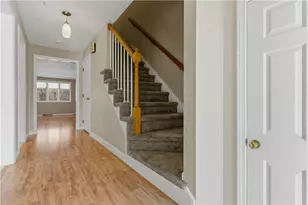 39 Waterview Dr, Smithfield, RI 02917 - Photo 6